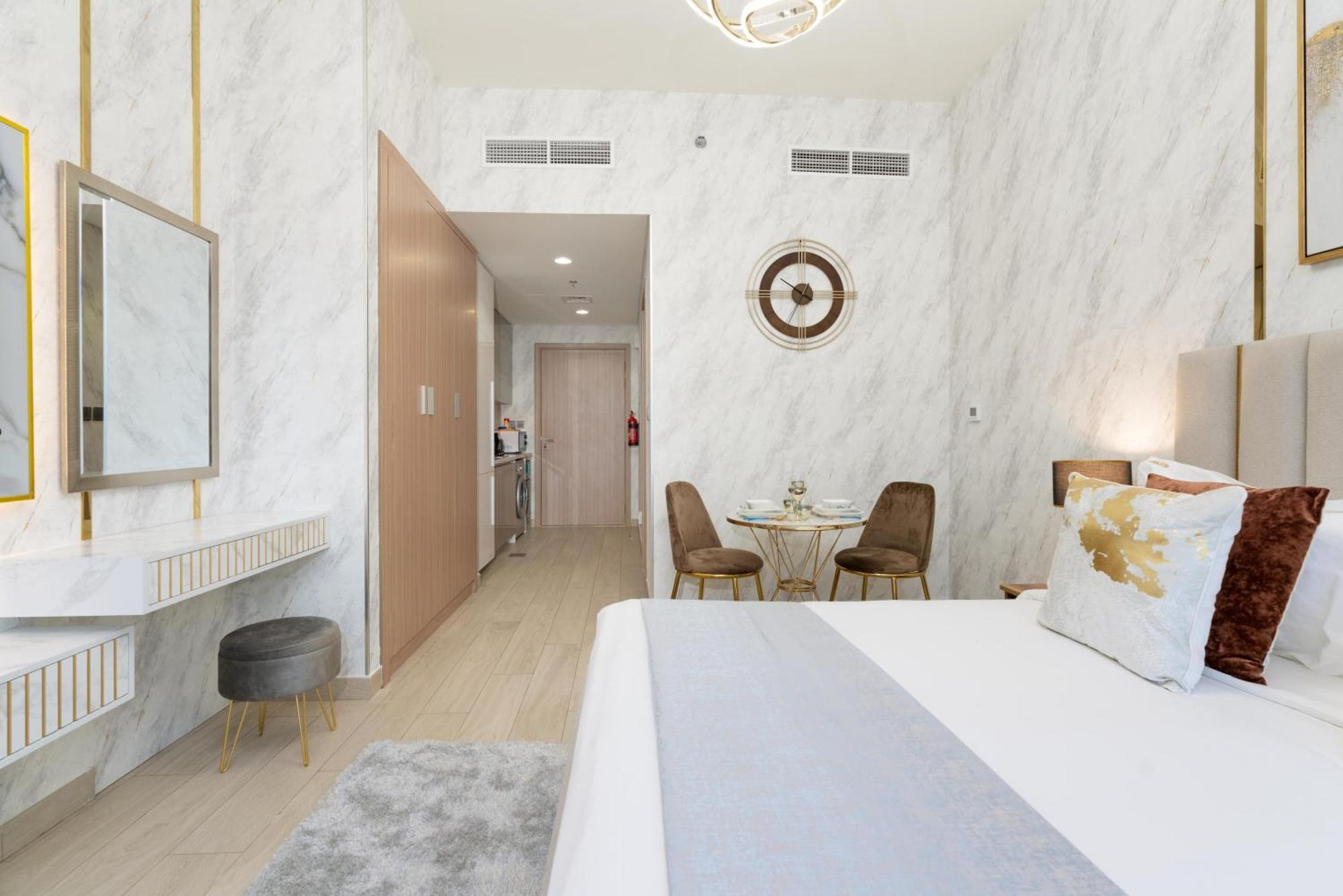 Globalstay Azizi Riviera 34 Dubai